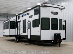 New 2020 Forest River Salem Grand Villa 42DL available in Grand Rapids, Michigan
