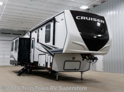 New 2020 CrossRoads Cruiser available in Grand Rapids, Michigan