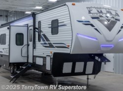 New 2022 Palomino Puma Unleashed 383DSS available in Grand Rapids, Michigan
