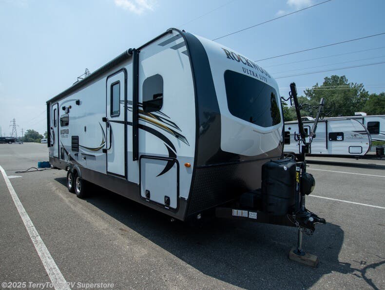 Used 2019 Forest River Rockwood Ultra Lite 2604WS available in Grand Rapids, Michigan