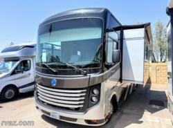 Used 2014 Holiday Rambler Vacationer SE 32WBD available in Mesa, Arizona