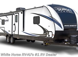 Used 2018 CrossRoads Sunset Trail Grand Reserve SS33SI available in Egg Harbor City, New Jersey