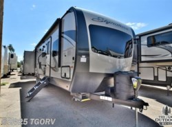 New 2019 Forest River Rockwood Signature Ultra Lite 8326BHS available in Evans, Colorado