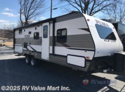 New 2019 Palomino Puma XLE Lite 24BHC available in Lititz, Pennsylvania