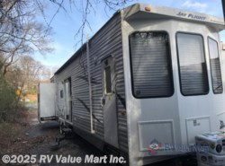Used 2010 Jayco Jay Flight Bungalow 40BHS available in Lititz, Pennsylvania