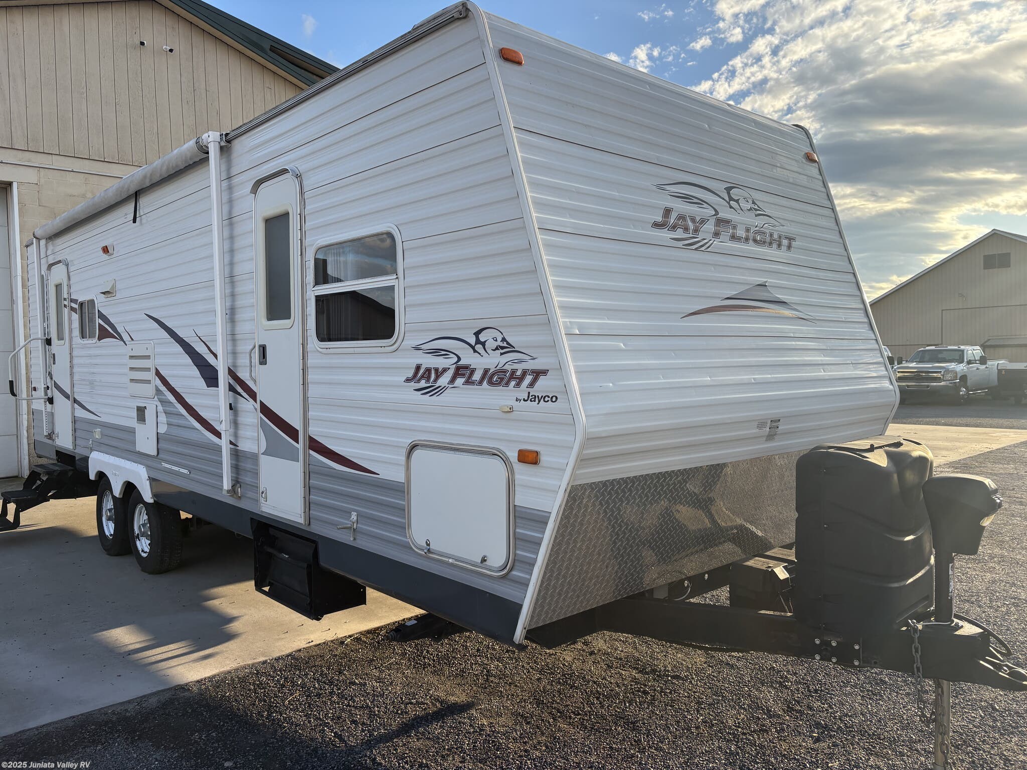 Used 2007 Jayco Jay Flight 28RLS available in Mifflintown, Pennsylvania