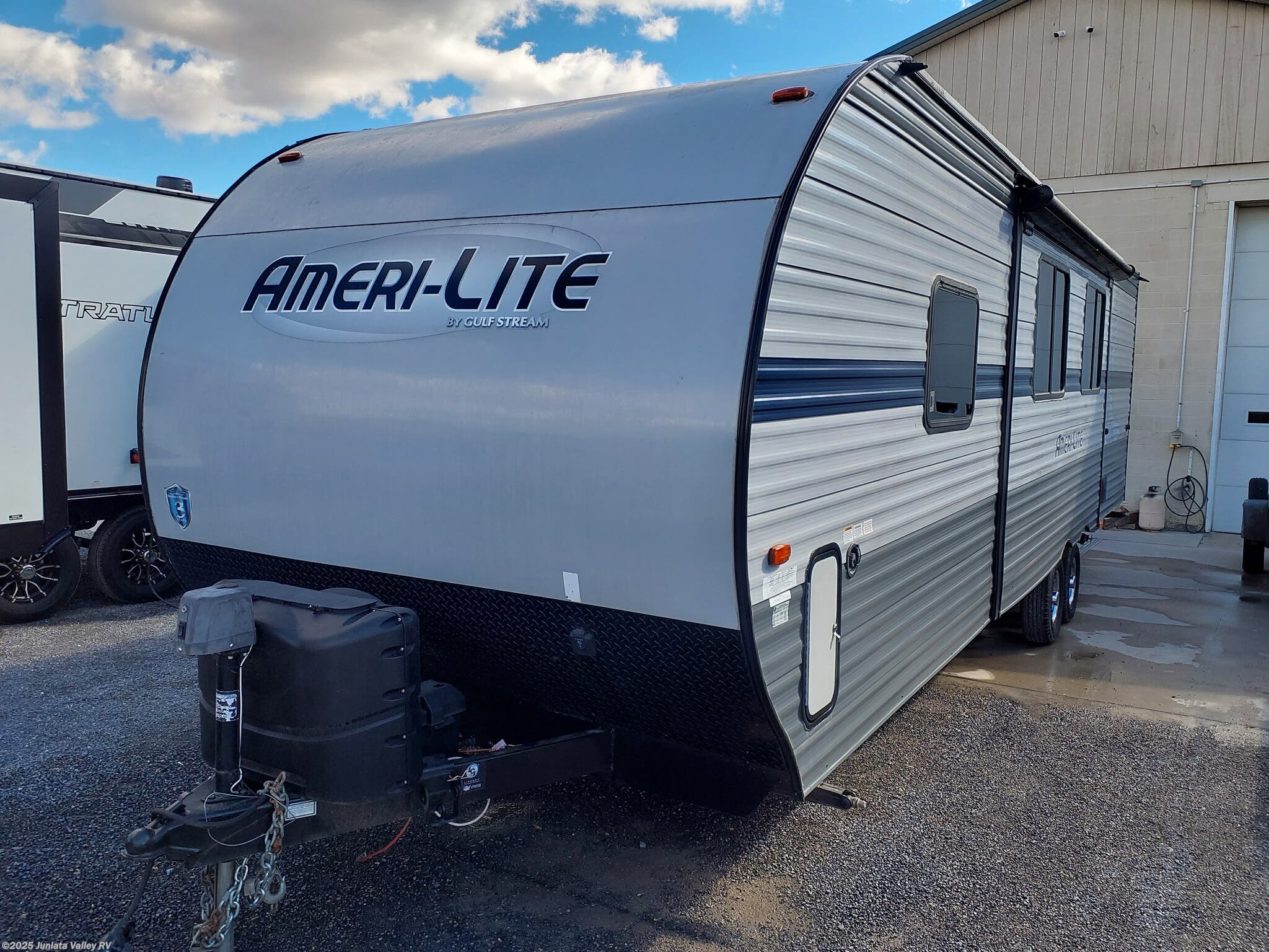 Used 2019 Gulf Stream Ameri-Lite 281BH available in Mifflintown, Pennsylvania