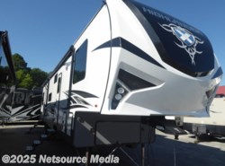 New 2018 Highland Ridge Highlander HF327G available in Ringgold, Georgia