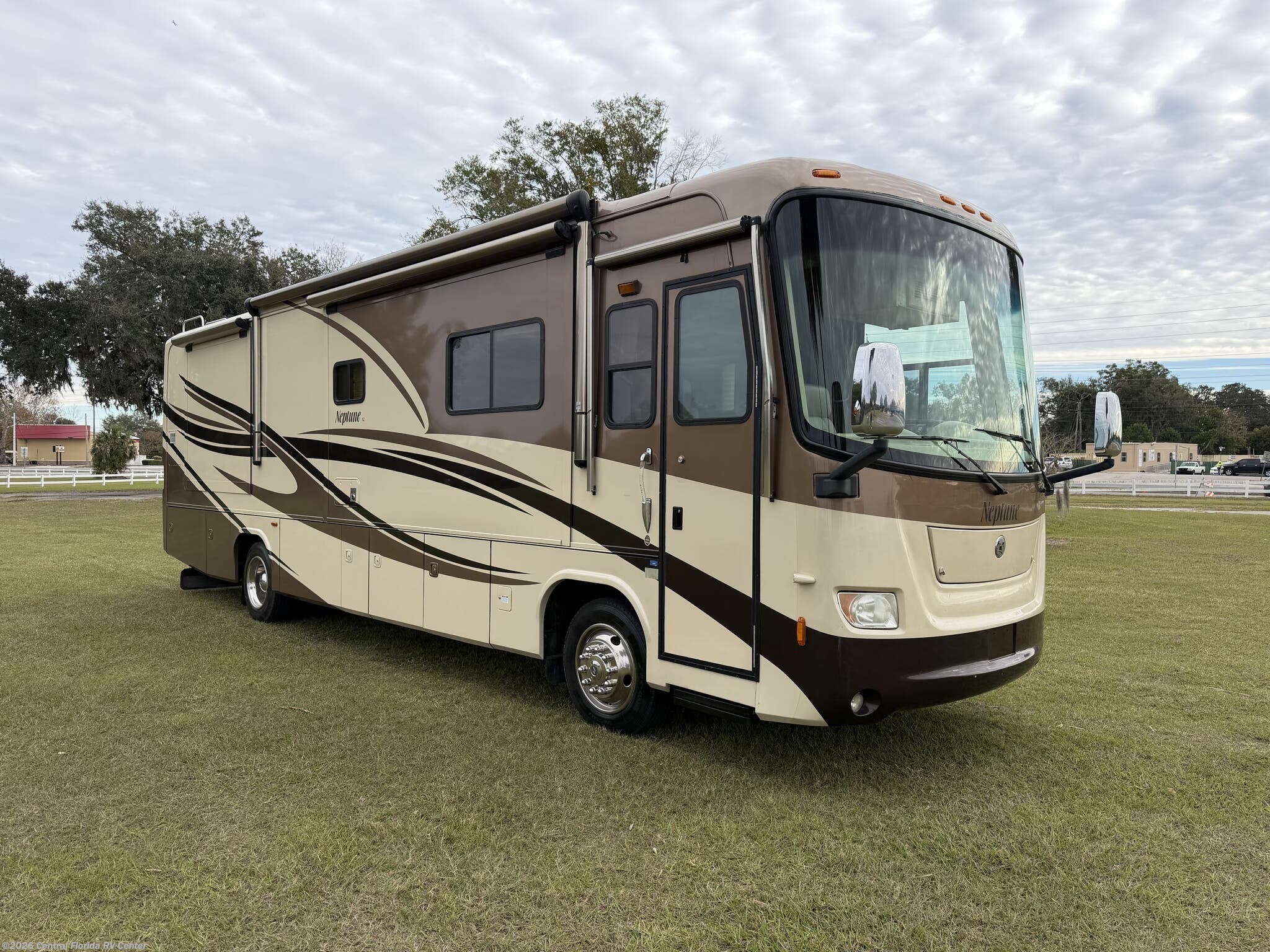 Used 2007 Holiday Rambler Neptune 36PDQ available in Apopka, Florida