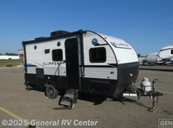 Used 2022 Coachmen Clipper Ultra-Lite 17BH available in North Canton, Ohio