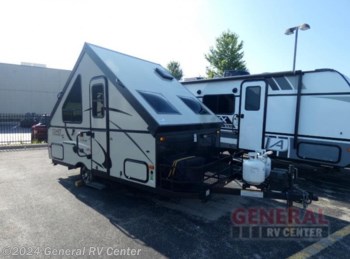 Used 2016 Starcraft Comet Hardside H1232MD available in Huntley, Illinois