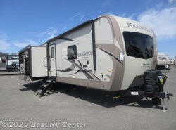 New 2019 Forest River Rockwood Signature Ultra Lite 8332BSC Rear Kitchen Three Slide Out/ U Shaped Din available in Turlock, California