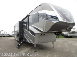 New 2019 Dutchmen Voltage 4185 FULL BODY PAINT/ 6 Pt Hydraulic Auto Level/On available in Turlock, California