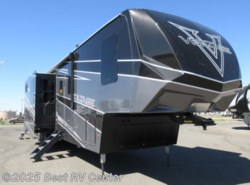 New 2021 Dutchmen Voltage 4225 available in Turlock, California