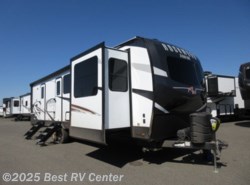 New 2021 Forest River Rockwood Signature Ultra Lite 8324SB available in Turlock, California