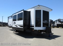 New 2021 CrossRoads Hampton HP372FDB available in Turlock, California
