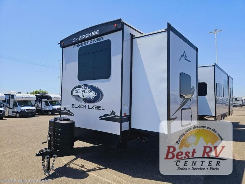 New 2025 Forest River Cherokee Timberwolf Black Label 39HBABL available in Turlock, California