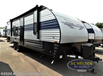 Used 2022 Forest River Cherokee Grey Wolf 26DJSE available in Shakopee, Minnesota