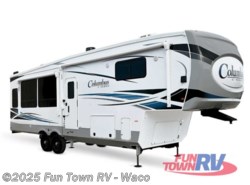 New 2022 Palomino Columbus C-Series 299RLC available in Hewitt, Texas