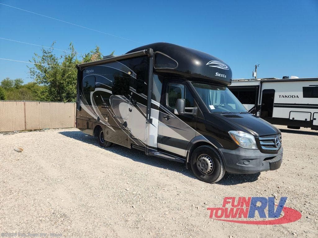 Used 2017 Thor Motor Coach Siesta Sprinter 24SA available in Hewitt, Texas