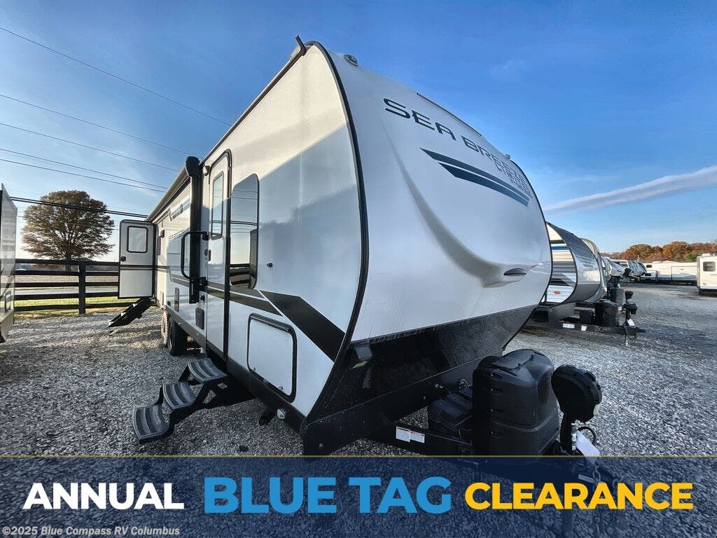 Used 2024 Genesis Supreme Seabreeze Sea Breeze Limited 27RLS available in Delaware, Ohio