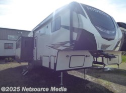 New 2021 Keystone Hideout 300RLDS available in Kelso, Washington