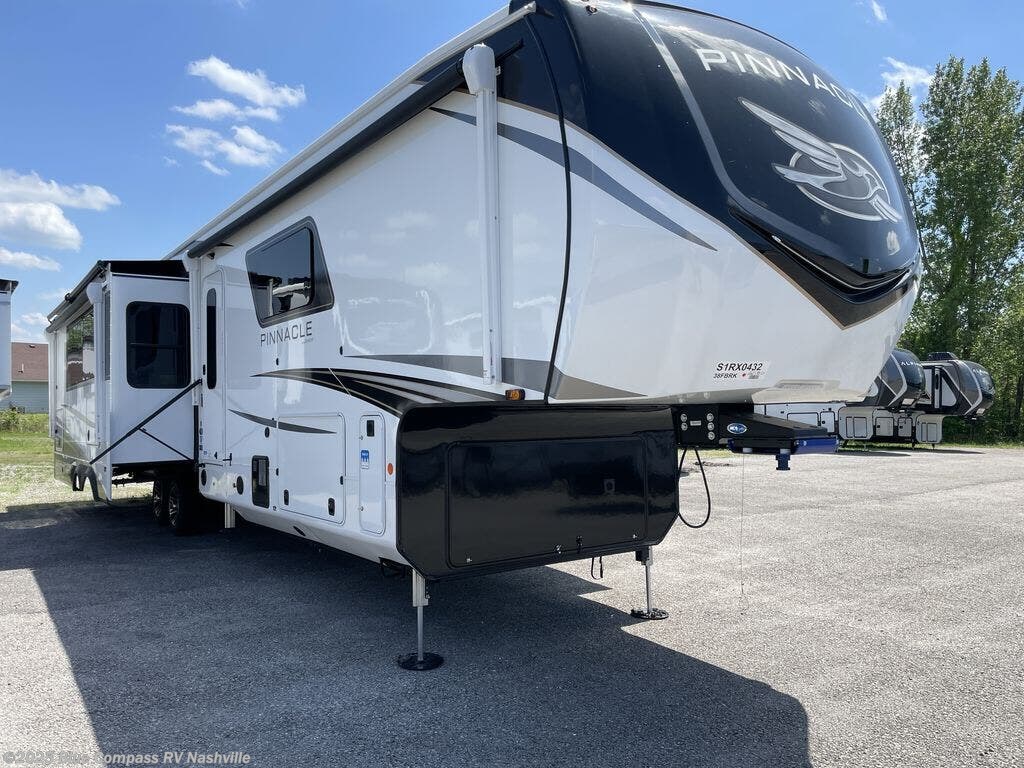 New 2025 Jayco Pinnacle 38FBRK available in Lebanon, Tennessee