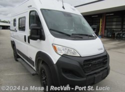 New 2024 Winnebago Solis Pocket BUT36B-L available in Port St. Lucie, Florida