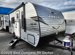 New 2026 Jayco Jay Flight SLX 175FQ available in New Carlisle, Ohio