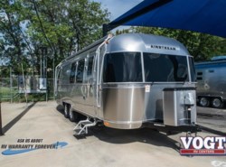New 2018 Airstream Flying Cloud 28 Twin available in Fort Worth, Texas