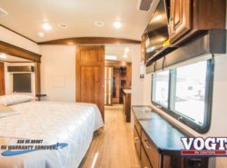 New 2019 Jayco Pinnacle available in Fort Worth, Texas