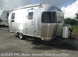 Used 2015 Airstream International 19 SIGNATURE available in New Braunfels, Texas