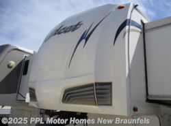 Used 2011 Forest River Wildcat Sterling 302RL available in New Braunfels, Texas