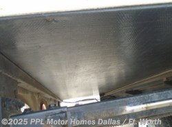 Used 2006 Keystone Montana Mountaineer 329RLT available in Cleburne, Texas