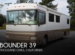 Used 2000 Fleetwood Bounder 39 available in Thousand Oaks, California