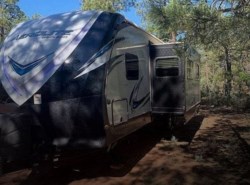 Used 2017 Dutchmen Aerolite 282DBHS available in Lakeside, Arizona