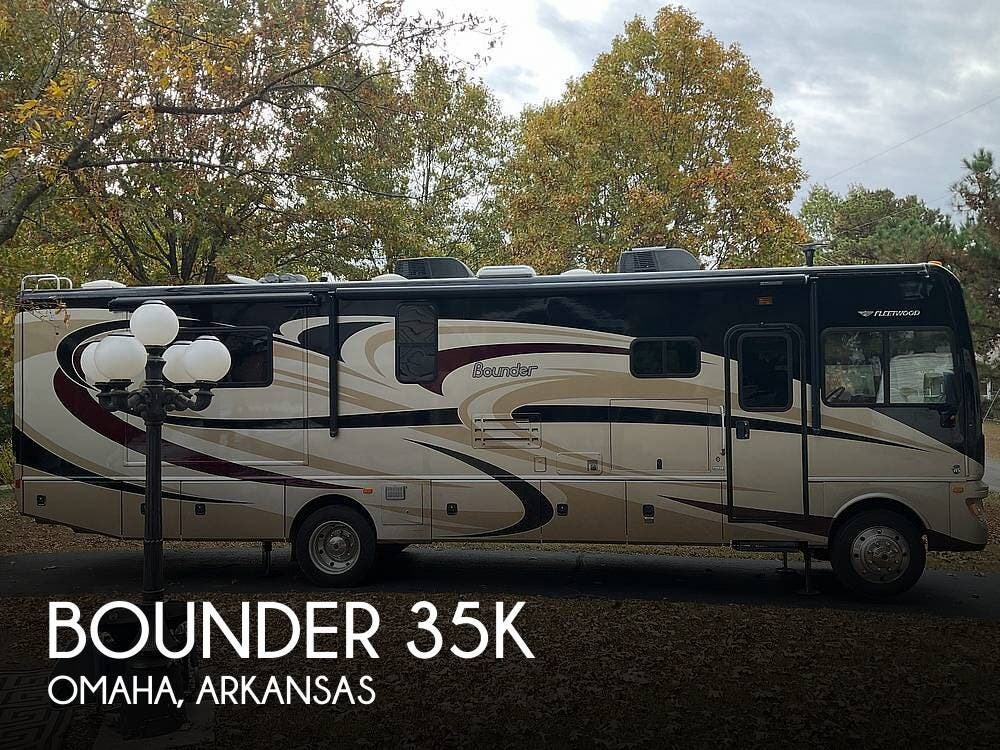 Used 2014 Fleetwood Bounder 35K available in Omaha, Arkansas