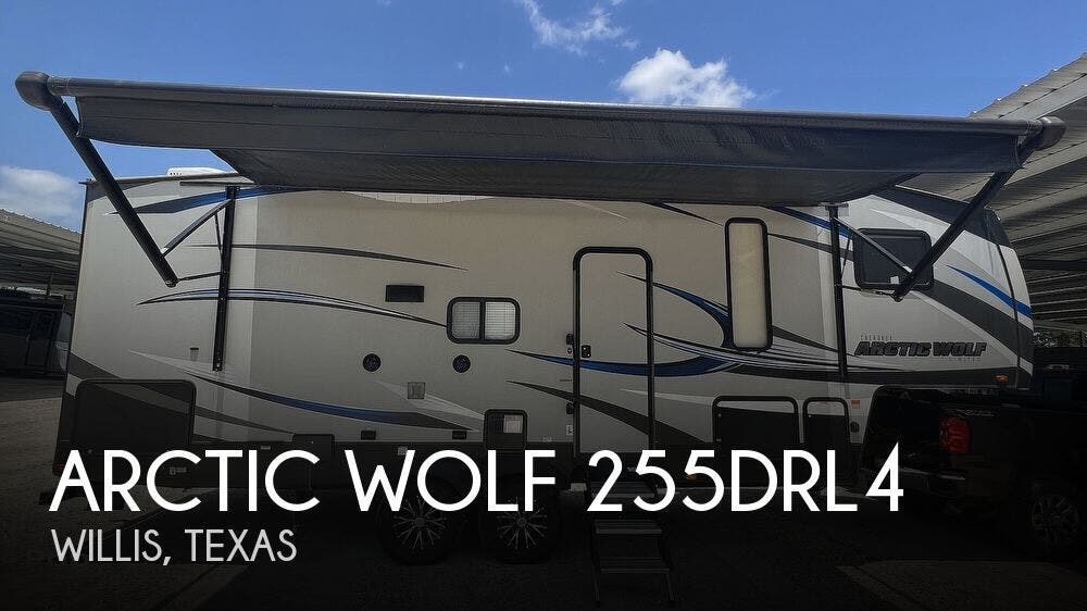 Used 2017 Cherokee Arctic Wolf 255DRL4 available in Willis, Texas