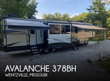 Used 2020 Keystone Avalanche 378BH available in Wentzville, Missouri