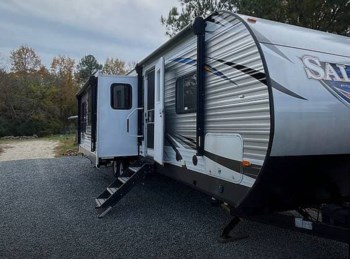 Used 2018 Forest River Salem 32BHI available in Frankford, Delaware