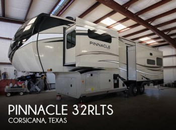 Used 2021 Jayco Pinnacle 32RLTS available in Corsicana, Texas