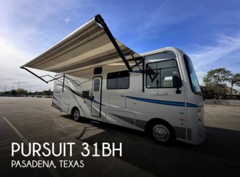 Used 2022 Coachmen Pursuit 31BH available in Pasadena, Texas