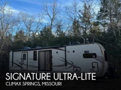 Used 2019 Rockwood  Signature Ultra-Lite 8335BSS available in Climax Springs, Missouri