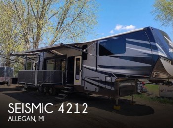 Used 2018 Jayco Seismic 4212 available in Allegan, Michigan
