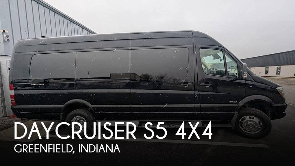 Used 2019 Midwest Daycruiser S5 4x4 available in Greenfield, Indiana
