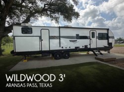 Used 2024 Forest River Wildwood Platinum 32BHDSX available in Aransas Pass, Texas