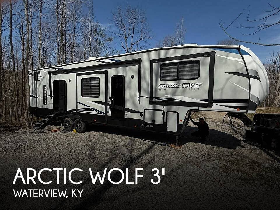 Used 2021 Cherokee Arctic Wolf 3990SUITE available in Burkesville, Kentucky
