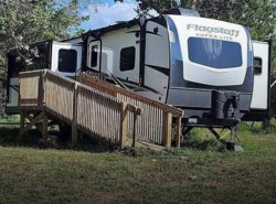 Used 2022 Forest River Flagstaff 29RLBS available in Red Rock, Texas