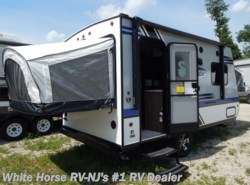 New 2018 Jayco Jay Feather 17Z Two Drop-Down Beds available in Williamstown, New Jersey
