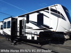 New 2021 Jayco Seismic 3512 Island Kitchen Triple Slide available in Williamstown, New Jersey